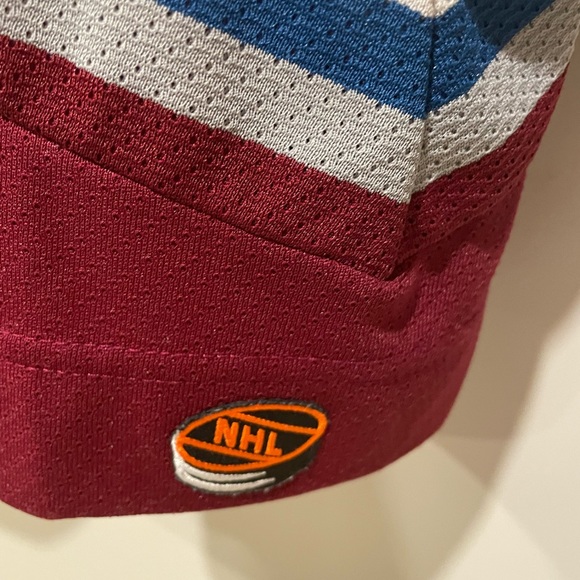 Colorado Avalanche Jersey - Picture 8 of 11